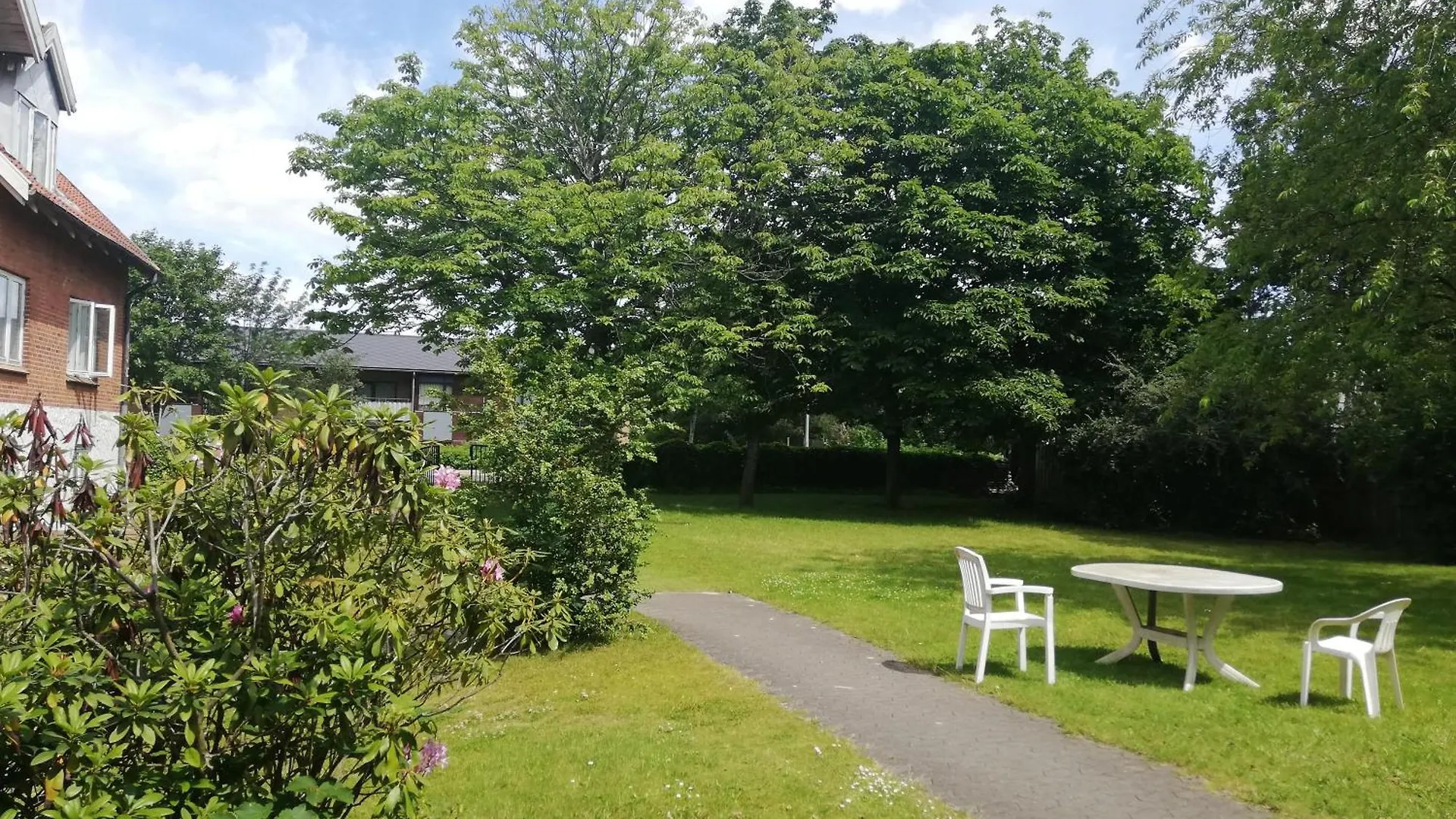 5Minute Walk To Lego House - N9 - Garden On Site Apartment Billund